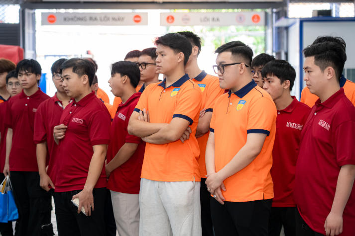 Sinh viên Viện Kỹ thuật trải nghiệm thực tế tại Xưởng VinFast Văn Hiền, tiếp cận công nghệ ô tô hiện đại 21