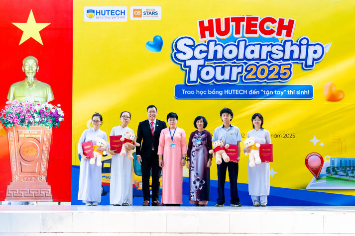 HUTECH Scholarship Tour 2025: HUTECH tiếp tục trao 36 suất học bổng trị giá 25% học phí toàn khóa cho học sinh 03 trường THPT 60
