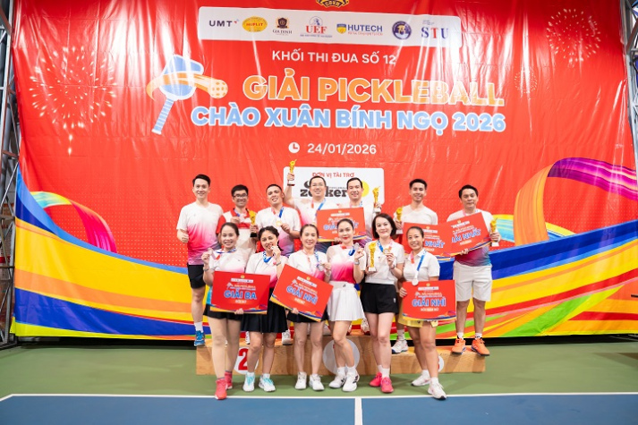 CB-GV-NV HUTECH ghi dấu ấn đậm nét tại Giải Pickleball Khối thi đua 12 năm học 2025-2026 57
