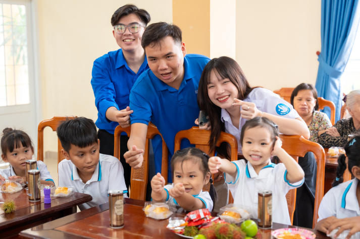 HUTECH cùng China Medical University giao lưu học tập về xây dựng môi trường làm việc cho người yếu thế 65