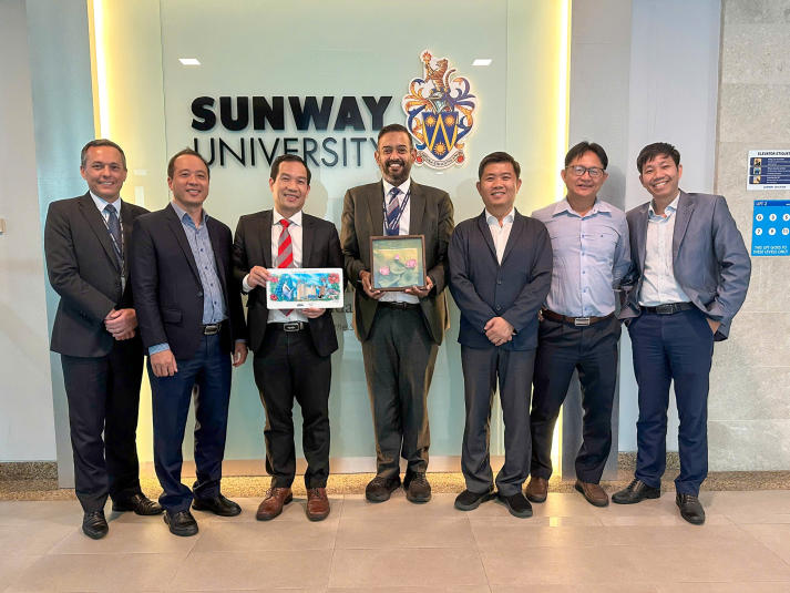 HUTECH đồng tổ chức Hội nghị quốc tế ICON - IRCPAS 3.0 tại Malaysia, mở rộng kết nối học thuật toàn cầu 120