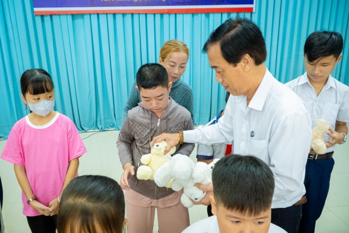 HUTECH viết tiếp hành trình thiện nguyện “Cho đi là còn mãi” tại tỉnh Tiền Giang 127