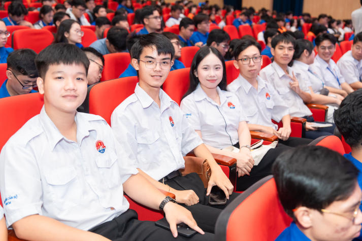 66 đội tuyển tranh tài Olympic “Tầm nhìn xuyên thế kỷ” 2026 tại HUTECH 31