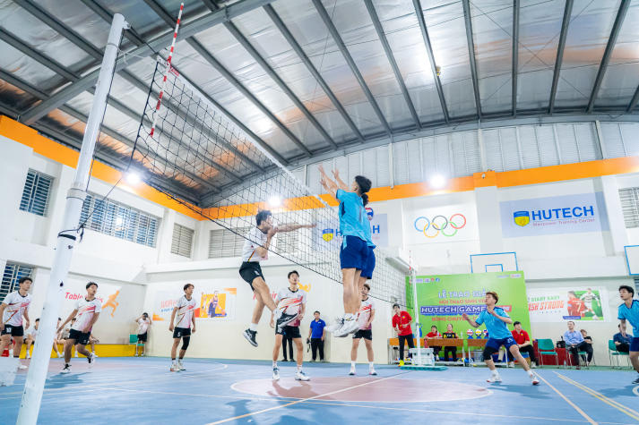 [HUTECH Games 2026] Viện Kỹ thuật lội ngược dòng ngoạn mục, giành ngôi vương Bóng chuyền nam 26