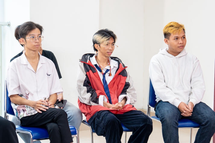 NSND Kim Xuân truyền năng lượng tích cực và bí kíp diễn xuất cho sinh viên HUTECH 70