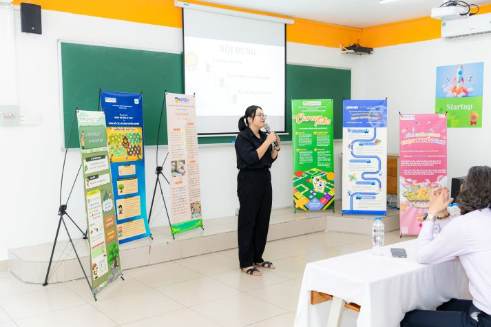 Ngày hội Tâm lý học: Kết nối học thuật và trải nghiệm hướng nghiệp cho học sinh THPT 35