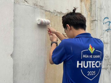 Sôi nổi hoạt động ngay sau Lễ ra quân Mùa hè xanh HUTECH 2025 20