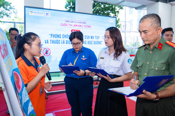 Sinh viên HUTECH lan tỏa thông điệp sống khỏe, nói không với ma túy và thuốc lá điện tử 113