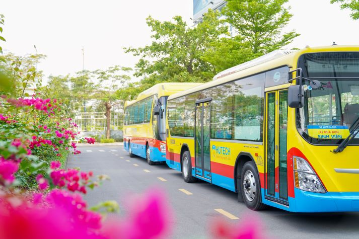 Tân sinh viên Quản trị kinh doanh và Marketing HUTECH được chủ động chọn cơ sở học tập từ khóa 2026 44