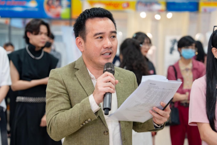 [Video] Đem bọ cánh cứng và người vô gia cư vào đồ án tốt nghiệp, 02 sinh viên ngành Thiết kế thời trang HUTECH “cán đích” thủ khoa và á khoa 147