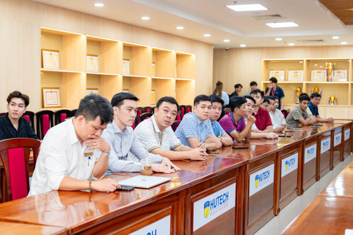 HUTECH & Đại học Cảnh sát nhân dân: Khởi động hành trình học tập từ xa dành cho cán bộ, chiến sĩ 39