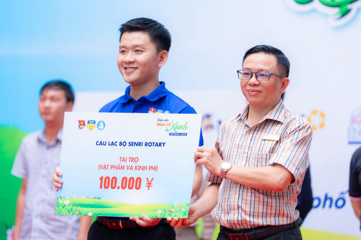 [Video] Gần 500 chiến sĩ Mùa hè xanh 2026 HUTECH ra quân, mang sức trẻ đến với cộng đồng 32
