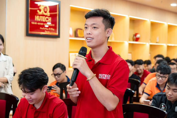 Sinh viên Viện Kỹ thuật “bỏ túi” kỹ năng thiết kế CV chuẩn ngành 57