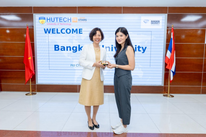 HUTECH welcomed Bangkok University (Thailand) 46