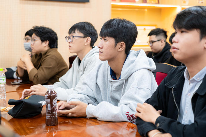 Sinh viên Công nghệ thông tin “giải mã” thị trường lao động và kỹ năng chinh phục nhà tuyển dụng cùng TopCV 24