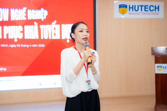 Sinh viên Viện Khoa học Ứng dụng rèn kỹ năng viết CV, sẵn sàng chinh phục nhà tuyển dụng 42