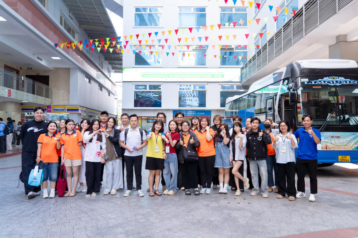 Hội trại “We Are The Future” - Dấu ấn tuổi trẻ Khoa Khoa học Xã hội và Quan hệ Công chúng 21