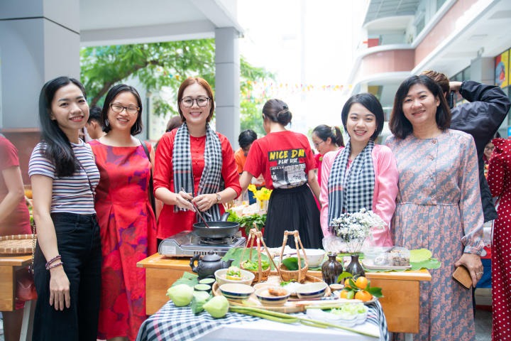 HUTECH Celebrates the Lunar New Year with Mouthwatering Tet Cuisine From The Country. 154