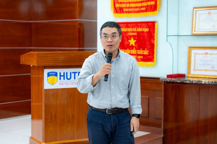 Ngành Dược thời AI: Sinh viên HUTECH “bắt sóng” xu hướng nghiên cứu khoa học và R&D hiện đại 30