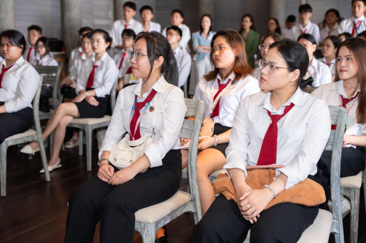 Exploring a Green Resort Experience with HUTECH Students at An Lam Retreats Saigon River 30