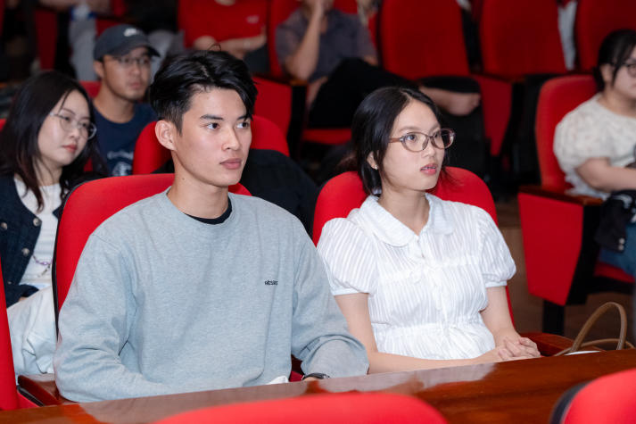 “The Best Short Film” chính thức lộ diện: “Phản chiếu” tỏa sáng tại đêm vinh danh điện ảnh trẻ 19