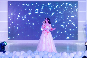 Đốn tim khán giả với giọng hát đầy nội lực, thí sinh Nguyễn Thành Trung trở thành tân Quán quân DSHi's Got Talent 60