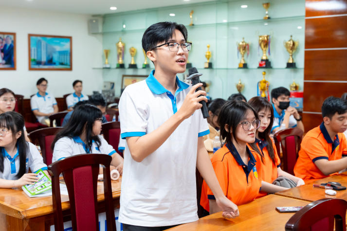 [Video] Dấu ấn đầu đời Blouse trắng: Tân sinh viên Khoa Dược chính thức bước vào hành trình mới 149