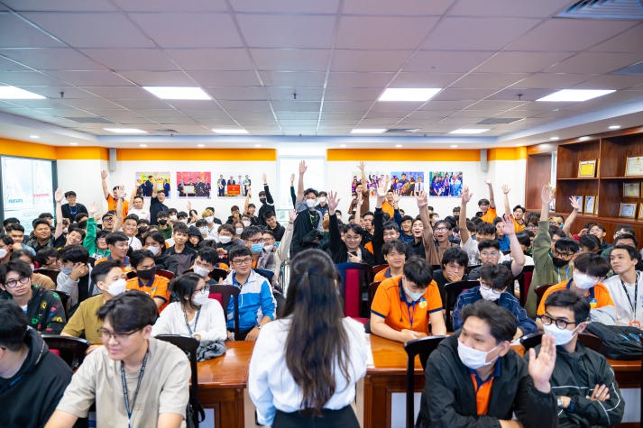 Sinh viên Khoa Công nghệ thông tin HUTECH tìm hiểu về Scrum, Agile cùng chuyên gia TMA Tech Group 52