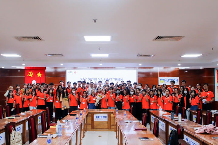 Hoàn thành khóa học kỹ năng miễn phí tại trường, 80 sinh viên HUTECH sẽ tham quan thực tế tại FPT vào ngày 08/3 tới 32