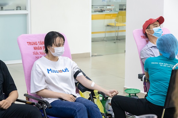 Sinh viên HUTECH hăng hái tham gia hiến máu cứu người 31
