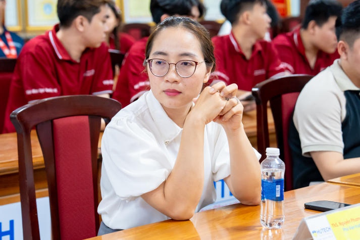 Viện Đào tạo Quốc tế HUTECH khai mạc Cuộc thi I-HUTECH "The road to glory" 29