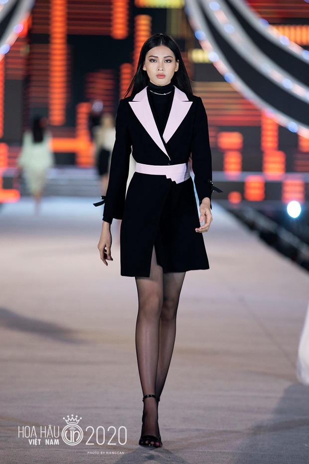 Nữ sinh HUTECH Nguyễn Lê Ngọc Thảo thể hiện phong độ ấn tượng tại vòng Chung kết Hoa hậu Việt Nam 2020 41