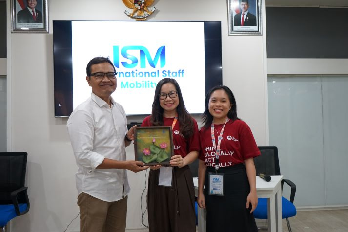 HUTECH tăng cường kết nối học thuật quốc tế tại International Staff Mobility 2026 (Indonesia) 114