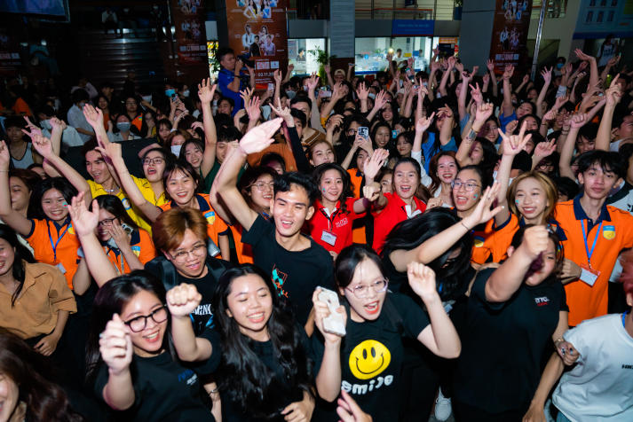 Hẹn HUTECH-ers tại Đêm hội văn hóa Chào năm học mới và khởi động Miss HUTECH 2027 vào 22/10 tới 62
