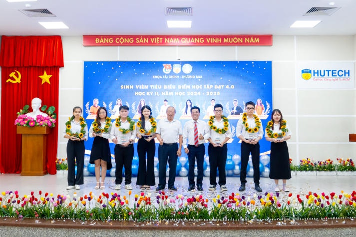 Khoa Tài chính - Thương mại tổng kết nhiều thành tích vượt trội trong năm học 2023-2024 28