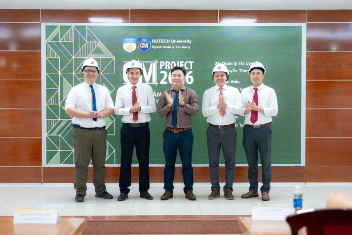 Học viên ngành Quản lý xây dựng chương trình đào tạo từ xa thể hiện bản lĩnh tại buổi bảo vệ đồ án tốt nghiệp 204