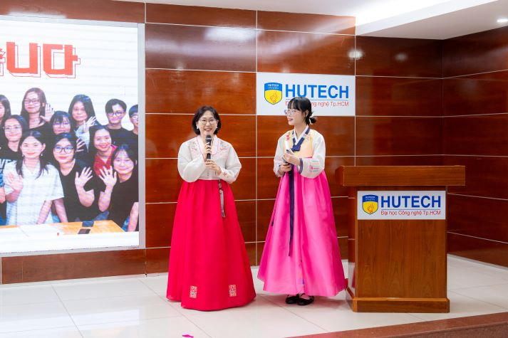 Khoa Hàn Quốc học chào đón tân sinh viên khóa 2025, khởi đầu hành trình hội nhập và phát triển toàn cầu 38