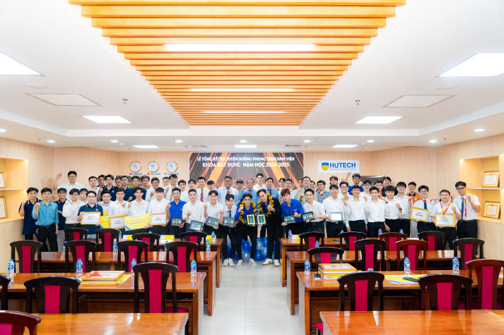 Dấu ấn một năm nỗ lực: Khoa Xây dựng tổng kết phong trào sinh viên và trao giải X-AWARD 2025 94