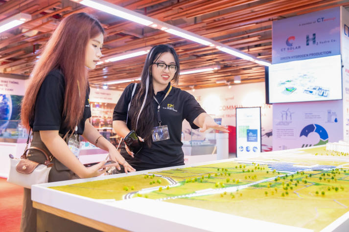 Diễn đàn Quảng cáo sáng tạo 2025 truyền cảm hứng cho thế hệ trẻ HUTECH 20