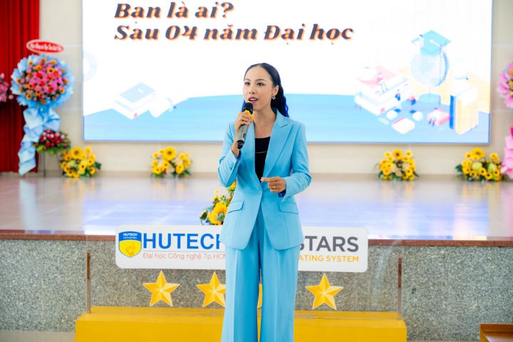 CEO Đỗ Phương Thảo “bẻ khóa” giúp tân sinh viên hiểu rõ bản thân 12