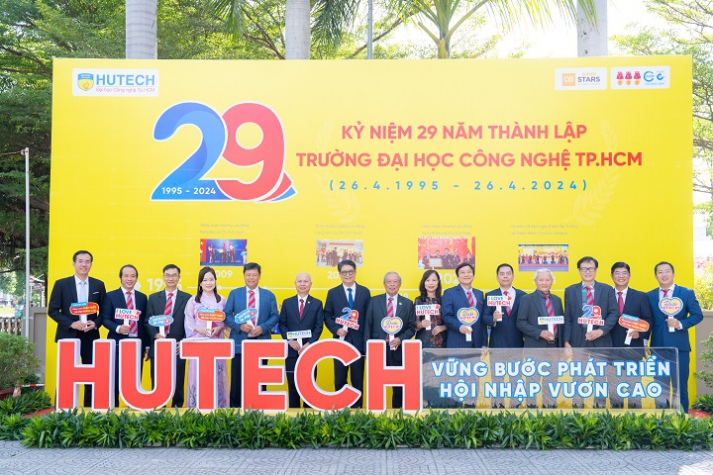 [Video] HUTECH proudly celebrated the 29th establishment anniversary: Steady growth - Prosperous integration 12