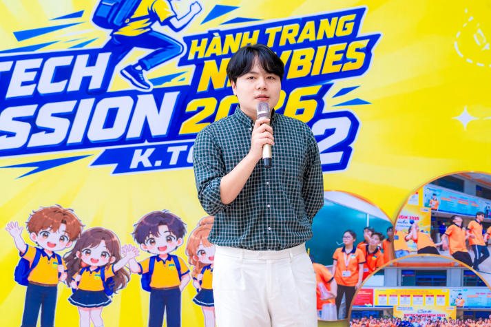 [Ảnh] HUTECH Mission 2026 kết nối sức trẻ Khoa Tài chính - Thương mại 13