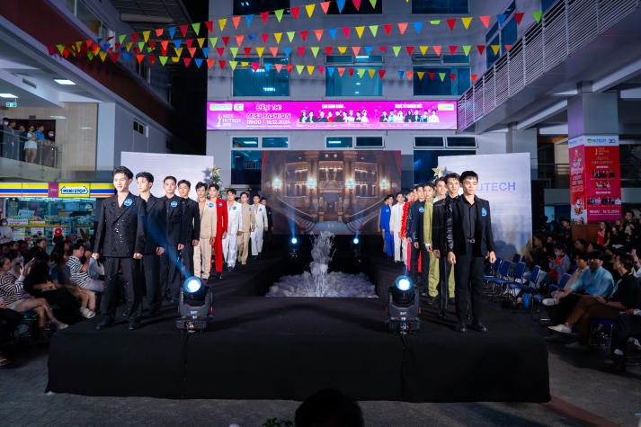 [Video] Tỏa sáng trong phần thi Miss Fashion, thí sinh Miss HUTECH 2025 “gây bão” trên sàn runway 80