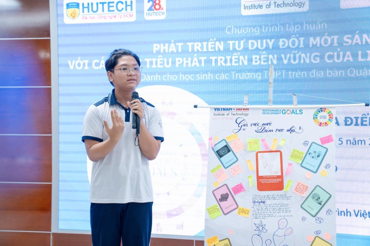 Học sinh các trường THPT chinh phục thử thách phát triển tư duy đổi mới sáng tạo cùng Viện Công nghệ Việt Nhật 112