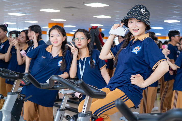 HUTECH đón đoàn học sinh trường TH-THCS-THPT Bùi Thị Xuân (Đồng Nai) tham quan, trải nghiệm môi trường đại học 33
