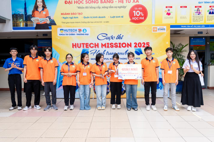 HUTECH Mission 2025: Bước khởi đầu ý nghĩa cho tân sinh viên Khoa Tài chính - Thương mại 101