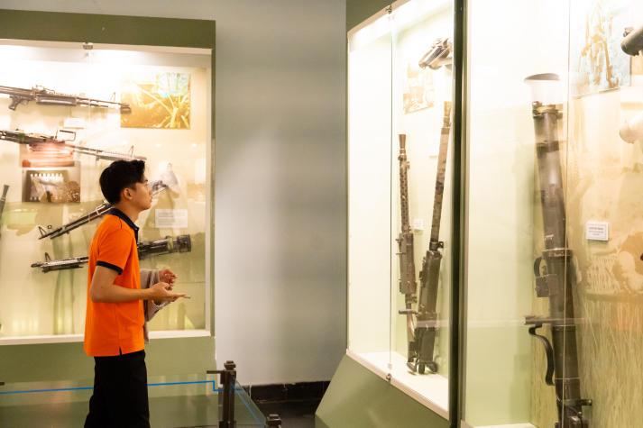 Tham quan bảo tàng, sinh viên Viện Khoa học Ứng dụng ôn lại lịch sử, viết tiếp tương lai 35