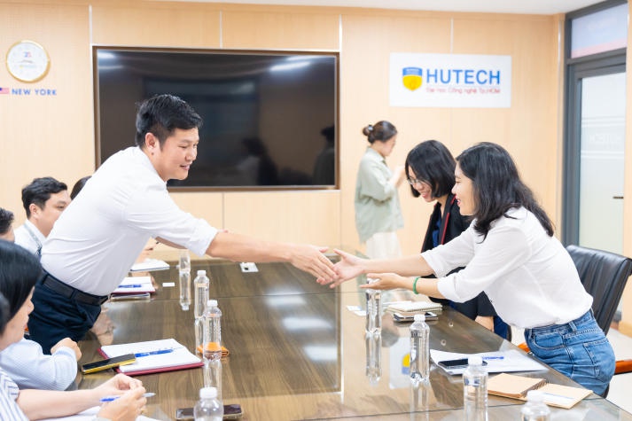 HUTECH tăng cường ứng dụng khoa học công nghệ vào tư duy thiết kế dự án 71