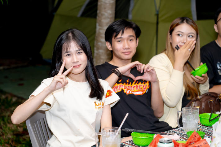 Hội trại “We Are The Future” - Dấu ấn tuổi trẻ Khoa Khoa học Xã hội và Quan hệ Công chúng 80