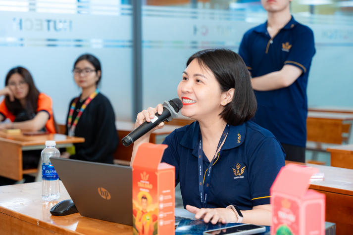 Pitching trước doanh nghiệp, sinh viên Quan hệ công chúng thử sức với bài toán truyền thông thực tế 66